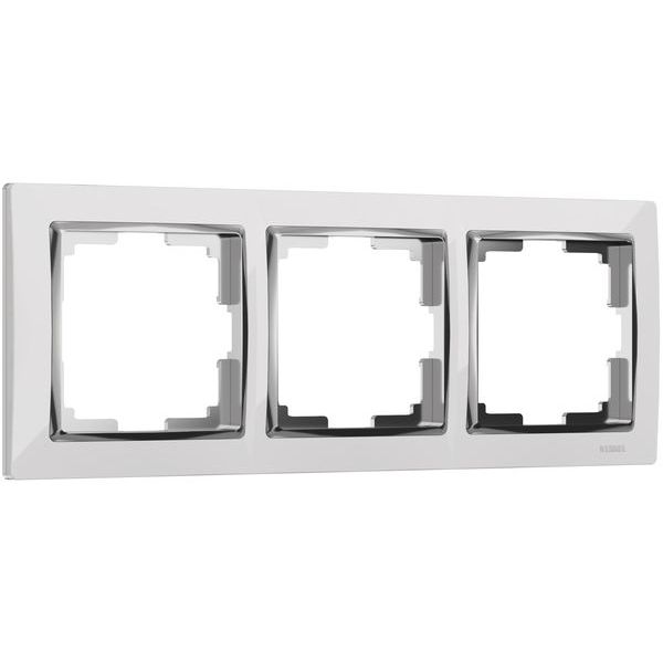 Рамка на 3 поста (белый/хром) W0031901